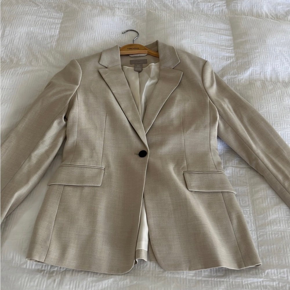 H&M light beige blazer